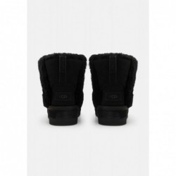 UGG CLASSIC CHILLAPEAK Botines con plataforma black