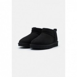 UGG CLASSIC ULTRA MINI Botines bajos negro