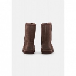 UGG CLASSIC SHORT II Botines burnt cedar