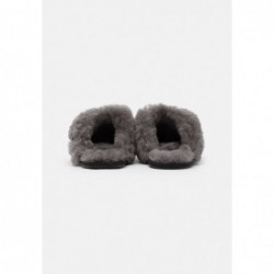 UGG SCUFFETTE II Pantuflas black/grey