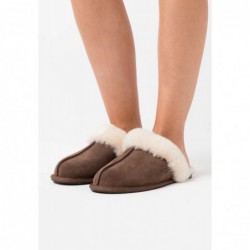 UGG SCUFFETTE II Pantuflas espresso