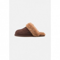 UGG SCUFFETTE II Pantuflas burnt cedar