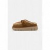 Mou BOUNCE LOGO Sandalias planas cognac