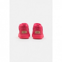 UGG CLASSIC ULTRA MINI Botines bajos pink glow