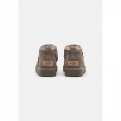 UGG CLASSIC ULTRA MINI Botines bajos smoke plume