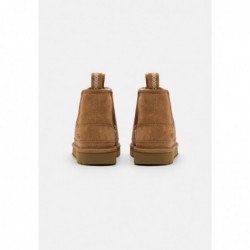 UGG NEUMEL CHELSEA Botines Castañas