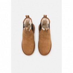 UGG NEUMEL CHELSEA Botines Castañas