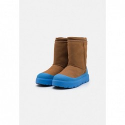 UGG CLASSIC SHORT WEATHER HYBRID Botas para la nieve Castañas