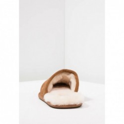 UGG SCUFF Pantuflas cognac