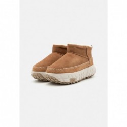 UGG VENTURE DAZE ULTRA MINI UNISEX Botas para la nieve Castañas