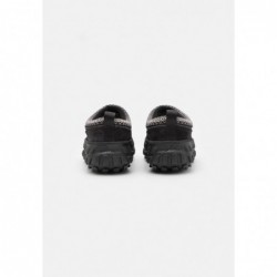 UGG VENTURE DAZE UNISEX Mocasines Negro