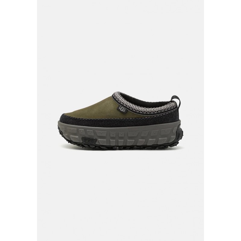 UGG VENTURE DAZE UNISEX Mocasines Aceituna