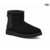 Botas UGG Classic Mini Side Logo negro puro mujer