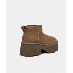 UGG Botas de mujer Classic Ultra Mini New Heights Castañas