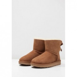 UGG MINI BAILEY BOW II Botines chestnut