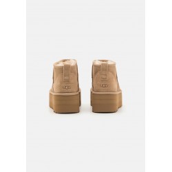 UGG CLASSIC ULTRA MINI PLATFORM Botines con plataforma sand