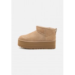 UGG CLASSIC ULTRA MINI PLATFORM Botines con plataforma sand