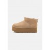 UGG CLASSIC ULTRA MINI PLATFORM Botines con plataforma sand