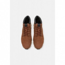 Timberland WINSOR PARK CHUKKA Zapatillas altas medium brown