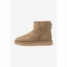 UGG CLASSIC MINI II Botines bajos antilope