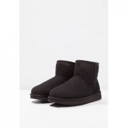 UGG CLASSIC MINI II Botines bajos black