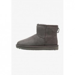 UGG CLASSIC MINI II Botines bajos burnt grey