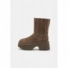 UGG CLASSIC TWIN SEAM NEW HEIGHTS Botines con plataforma hickory