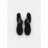 UGG CLASSIC TWIN SEAM NEW HEIGHTS Botines con plataforma black