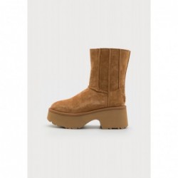 UGG CLASSIC TWIN SEAM NEW HEIGHTS Botines con plataforma chestnut