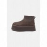 UGG CLASSIC MINI DIPPER Botines con plataforma thundercloud