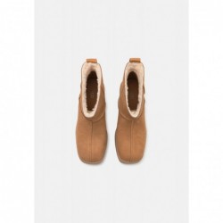 UGG NEW HEIGHTS PLATFORM MINI Botines de tacón chestnut