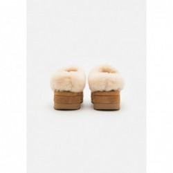 UGG TAZZLITA Mocasines chestnut