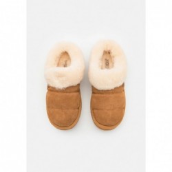 UGG TAZZLITA Mocasines chestnut