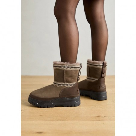 UGG CLASSIC MINI TRAILGAZER Botas para la nieve hickory