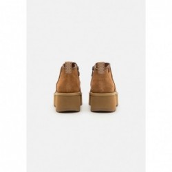 UGG CITYFUNC ULTRA MINI Botines con plataforma chestnut