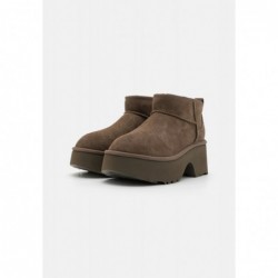 UGG CLASSIC ULTRA MINI NEW HEIGHTS Botines bajos hickory