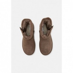 UGG CLASSIC MINI BAILEY ZIP Botines hickory