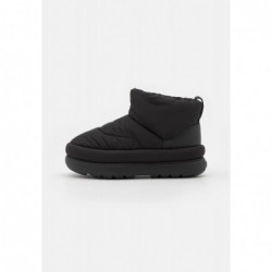 UGG CLASSIC Botas para la nieve black