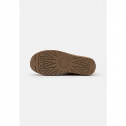 UGG CLASSIC ULTRA MINI Botines bajos chestnut