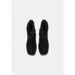 UGG NEW HEIGHTS PLATFORM MINI Botines de tacón black