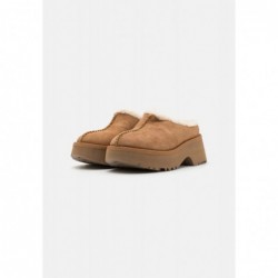 UGG NEW HEIGHTS COZY Sandalias chestnut