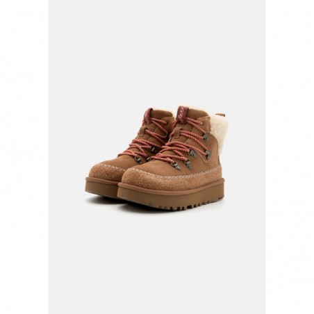 UGG CLASSIC ALPINE LACE-UP Botas para la nieve chestnut