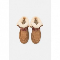 UGG FUNKARRA CABIN CUFF Botines bajos chestnut